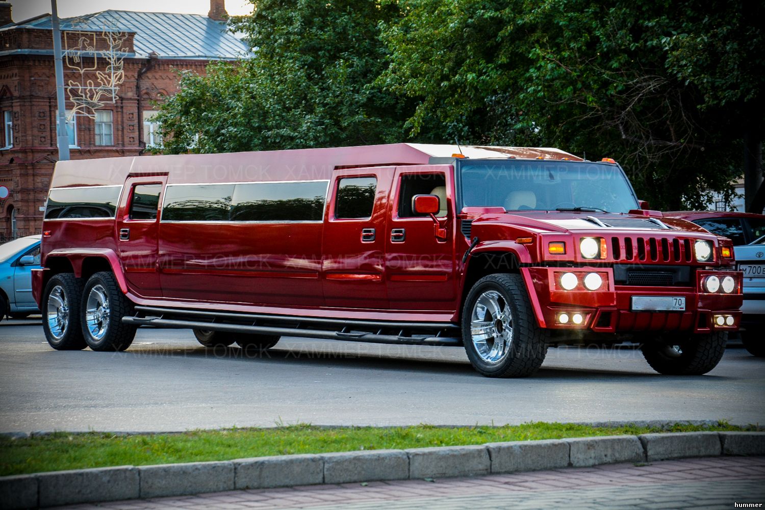 Лимузин Хаммер красный — Hummer tomsk